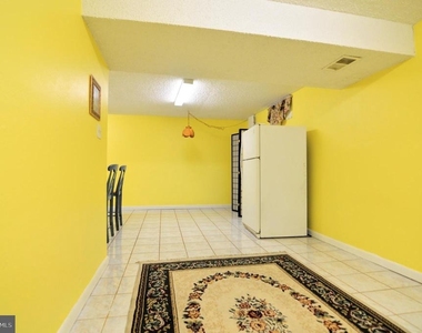 6802 Killarney Street - Photo Thumbnail 2