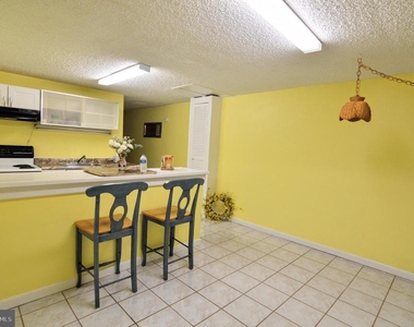 6802 Killarney Street - Photo Thumbnail 4