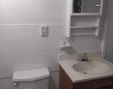 6802 Killarney Street - Photo Thumbnail 10