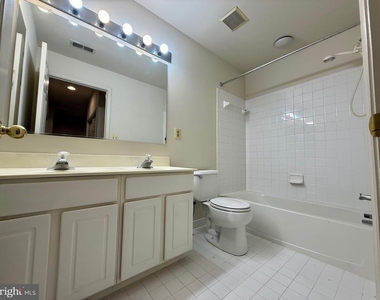 552 Winding Rose Drive - Photo Thumbnail 19