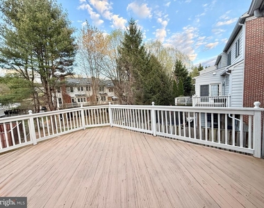 552 Winding Rose Drive - Photo Thumbnail 24