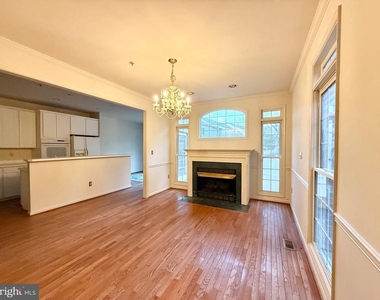 552 Winding Rose Drive - Photo Thumbnail 3