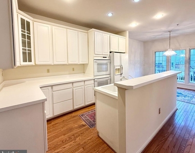 552 Winding Rose Drive - Photo Thumbnail 8
