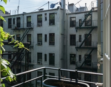 250 Mott Street - Photo Thumbnail 5