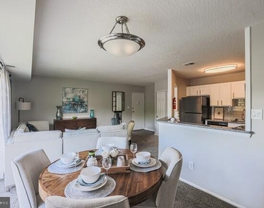 714 Country Village Drive - Photo Thumbnail 14