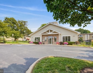 102 Idlewild Drive - Photo Thumbnail 12