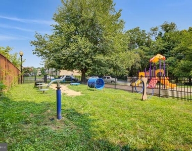 200 Idlewild Road - Photo Thumbnail 11