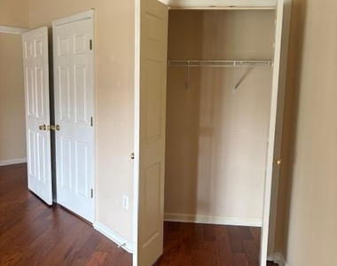 2503 Coach House Way - Photo Thumbnail 22
