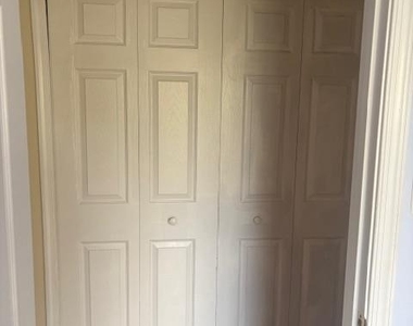 2503 Coach House Way - Photo Thumbnail 38