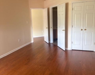 2503 Coach House Way - Photo Thumbnail 31