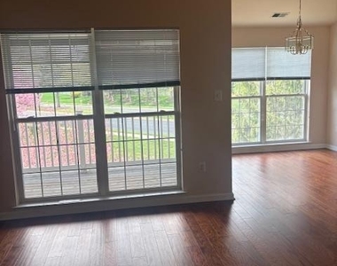 2503 Coach House Way - Photo Thumbnail 14