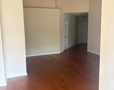 2503 Coach House Way - Photo Thumbnail 29