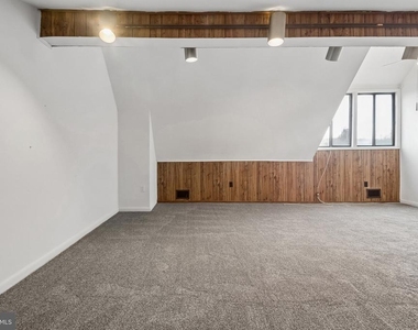 10 Pine Bark Court - Photo Thumbnail 17