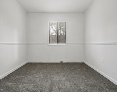 10 Pine Bark Court - Photo Thumbnail 13