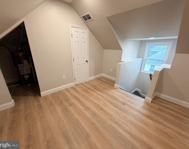 3 E Overlea Avenue - Photo Thumbnail 20