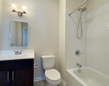 5902 Arizona Avenue - Photo Thumbnail 1