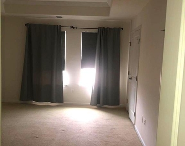 1728 Lantern Mews - Photo Thumbnail 10