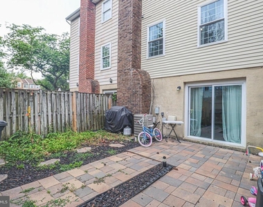 2426 Vineyard Lane - Photo Thumbnail 36