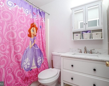 2426 Vineyard Lane - Photo Thumbnail 30