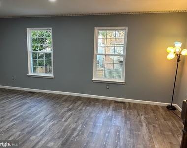 2426 Vineyard Lane - Photo Thumbnail 13