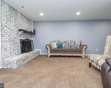 2426 Vineyard Lane - Photo Thumbnail 26