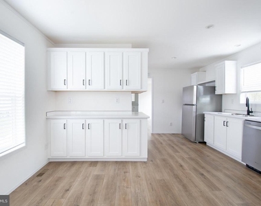 161 Carnation Drive - Photo Thumbnail 10