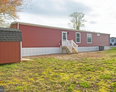 161 Carnation Drive - Photo Thumbnail 2