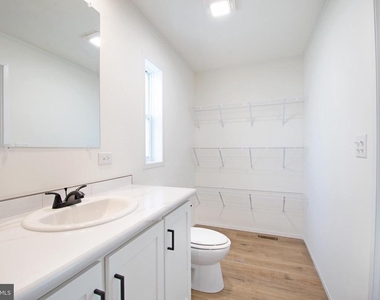 161 Carnation Drive - Photo Thumbnail 15