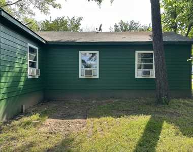 622 Scarbrough St - Photo Thumbnail 9