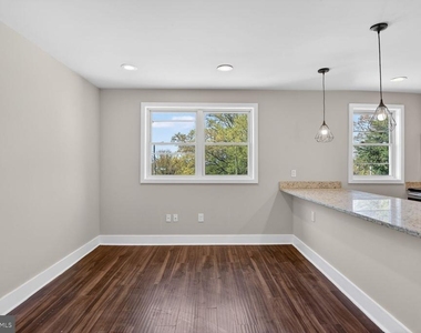 622 Eastern Avenue Ne - Photo Thumbnail 6