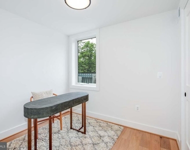 2601 30th Street Ne - Photo Thumbnail 19