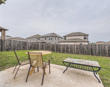 6521 Carriage Pines Dr - Photo Thumbnail 31