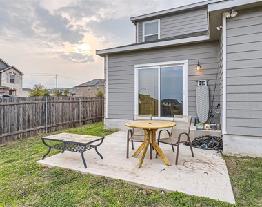 6521 Carriage Pines Dr - Photo Thumbnail 33