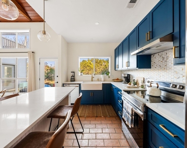 42 La Buena Vista Dr - Photo Thumbnail 5