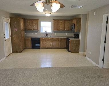 16 Brenda Ln - Photo Thumbnail 30