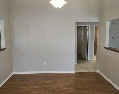 16 Brenda Ln - Photo Thumbnail 12