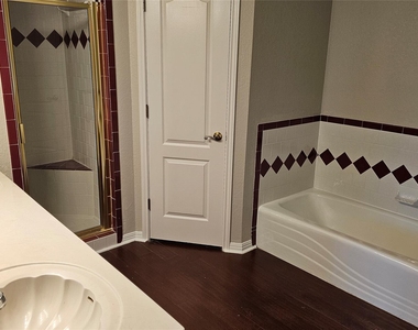 16 Brenda Ln - Photo Thumbnail 19