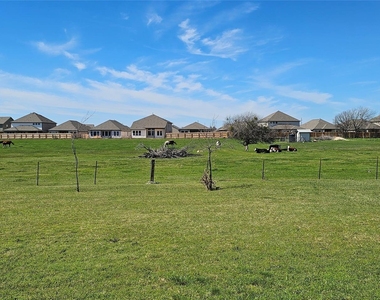 16 Brenda Ln - Photo Thumbnail 4