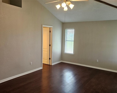16 Brenda Ln - Photo Thumbnail 20