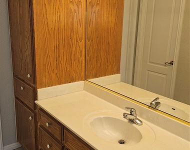 16 Brenda Ln - Photo Thumbnail 26