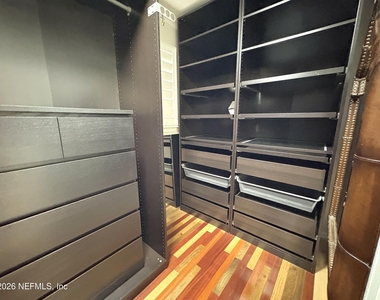 11288 Panther Creek Parkway - Photo Thumbnail 16