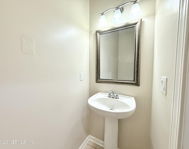 11288 Panther Creek Parkway - Photo Thumbnail 19