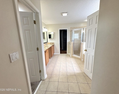 11288 Panther Creek Parkway - Photo Thumbnail 15