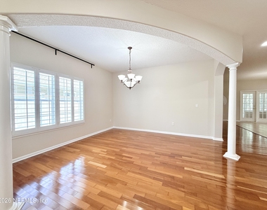 11288 Panther Creek Parkway - Photo Thumbnail 6