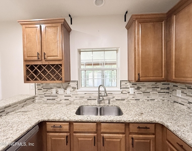 11288 Panther Creek Parkway - Photo Thumbnail 14
