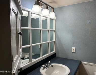 1255 Ponce Island Drive - Photo Thumbnail 5