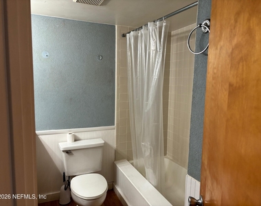 1255 Ponce Island Drive - Photo Thumbnail 4