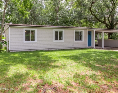 7832 Newton Road - Photo Thumbnail 2