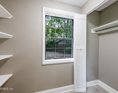 7832 Newton Road - Photo Thumbnail 22