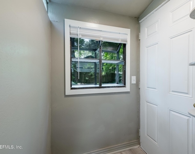 7832 Newton Road - Photo Thumbnail 16